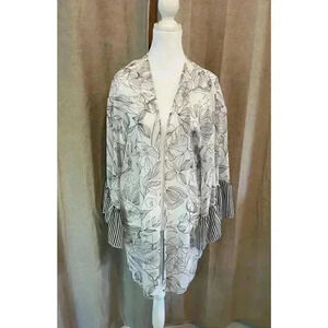 A New Day Black and White Hip Length Floral Kimono One Size Fits Most Women's